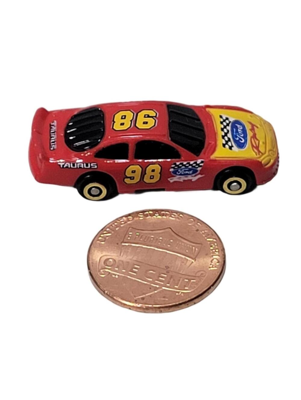 Micro Machines NASCAR #98 Ford Racing Taurus